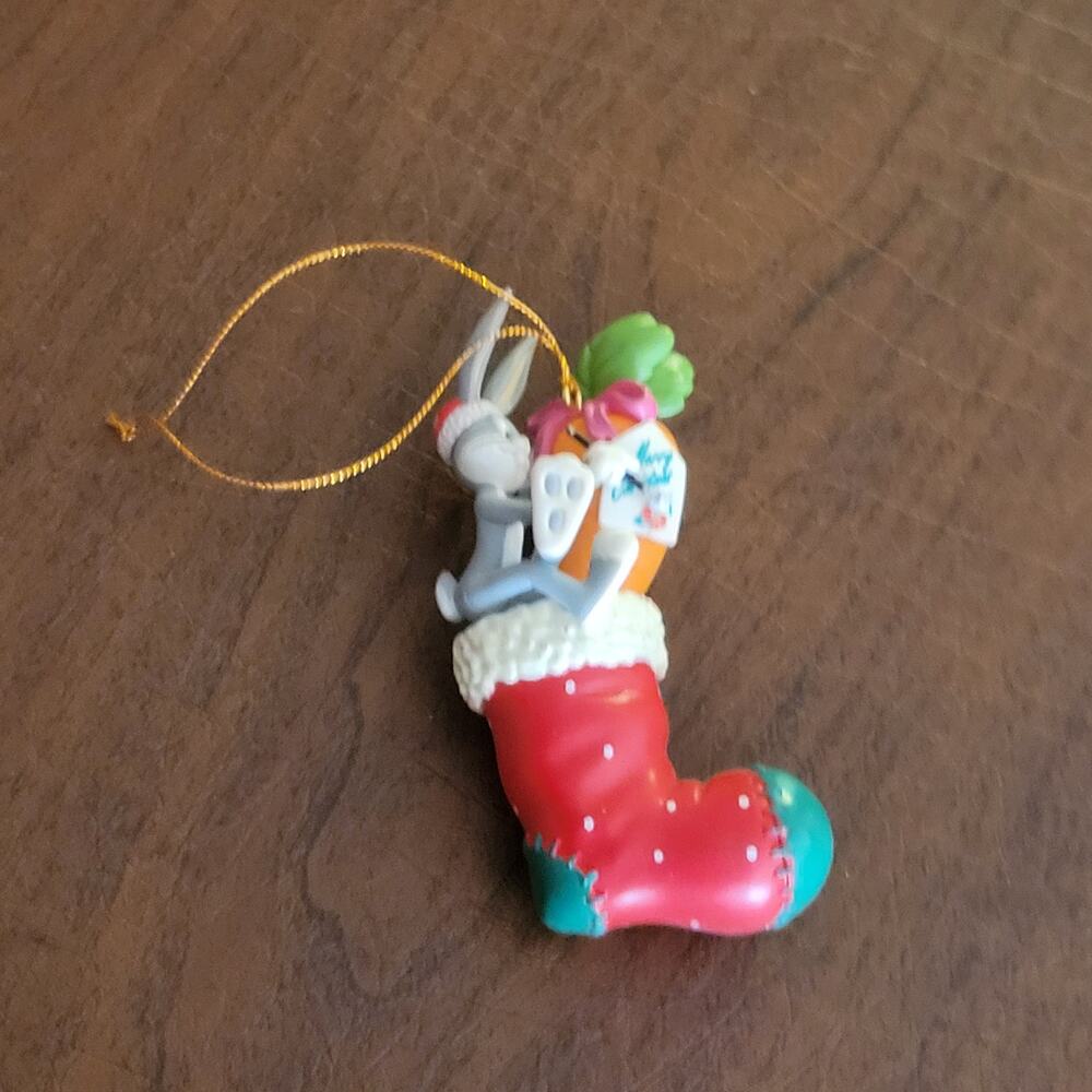 Vintage Christmas Ornament - Bugs Bunny W/Carrot In Christmas Stocking Resin 4"